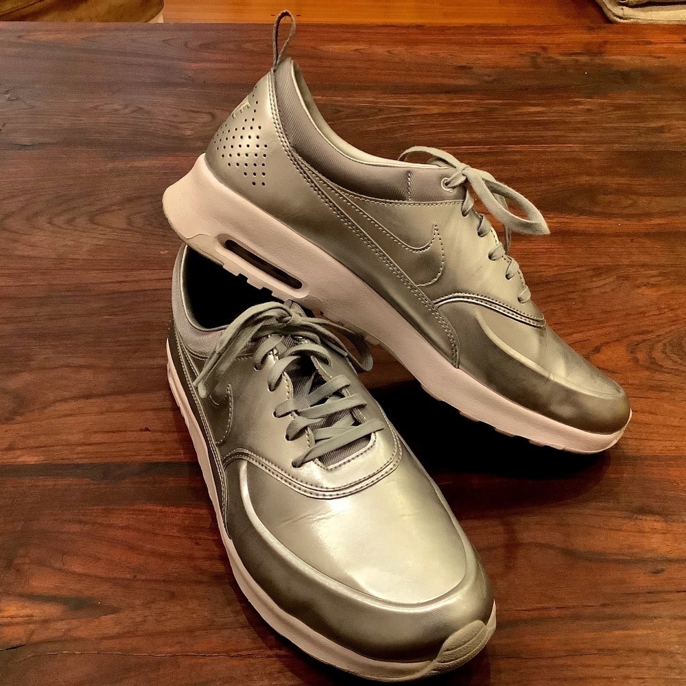 NIKE AIR MAX SNEAKERS 12 MEN